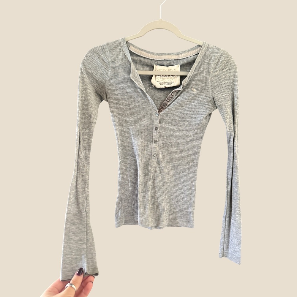 Abercrombie & Fitch Vintage Y2k Gray Ribbed Henley Bella Swan Top Moose Logo M
